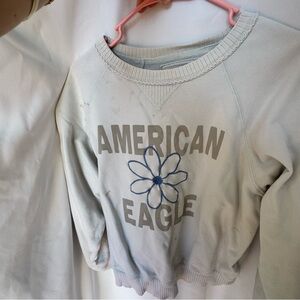 American Eagle Cream Sweatshirt